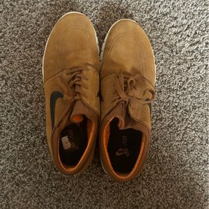 Nike yellow sneakers